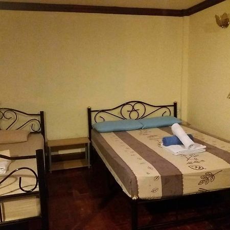 Mad Cow Hostel Bangkok Extérieur photo