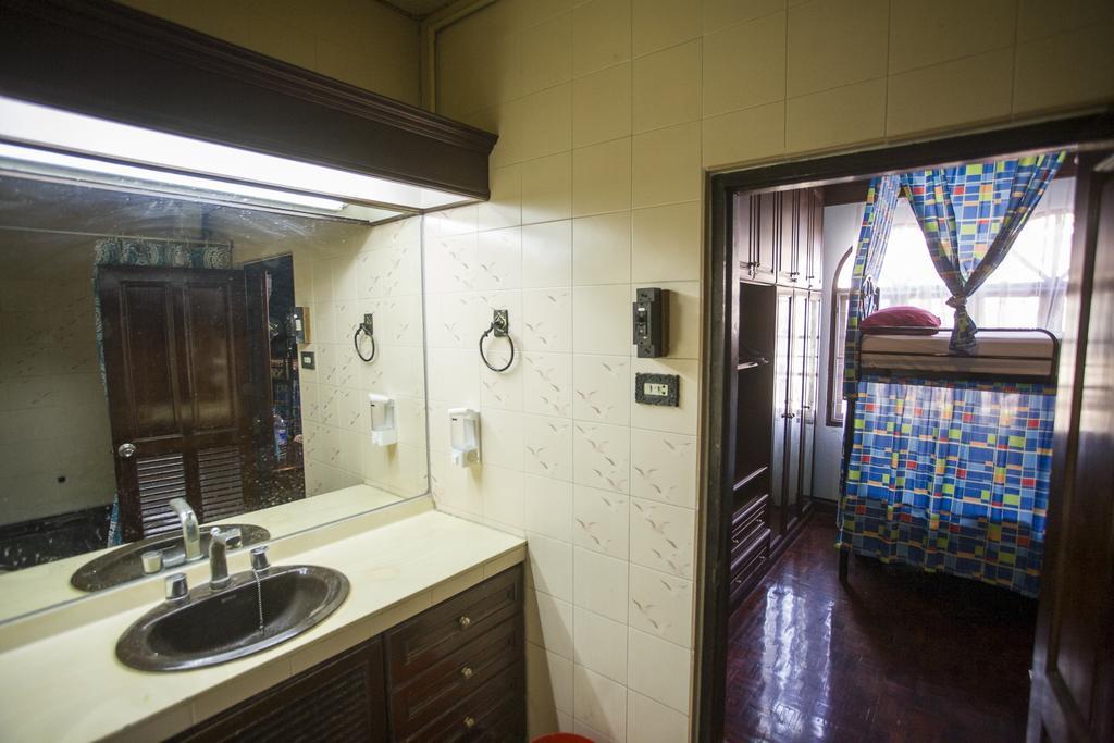 Mad Cow Hostel Bangkok Chambre photo