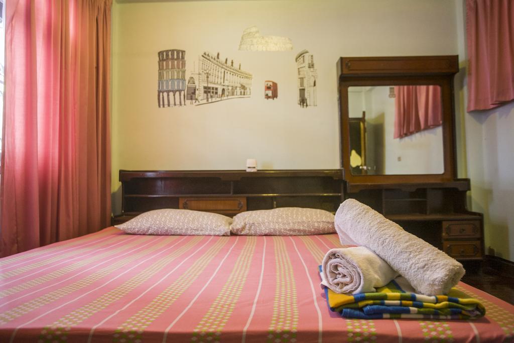 Mad Cow Hostel Bangkok Chambre photo