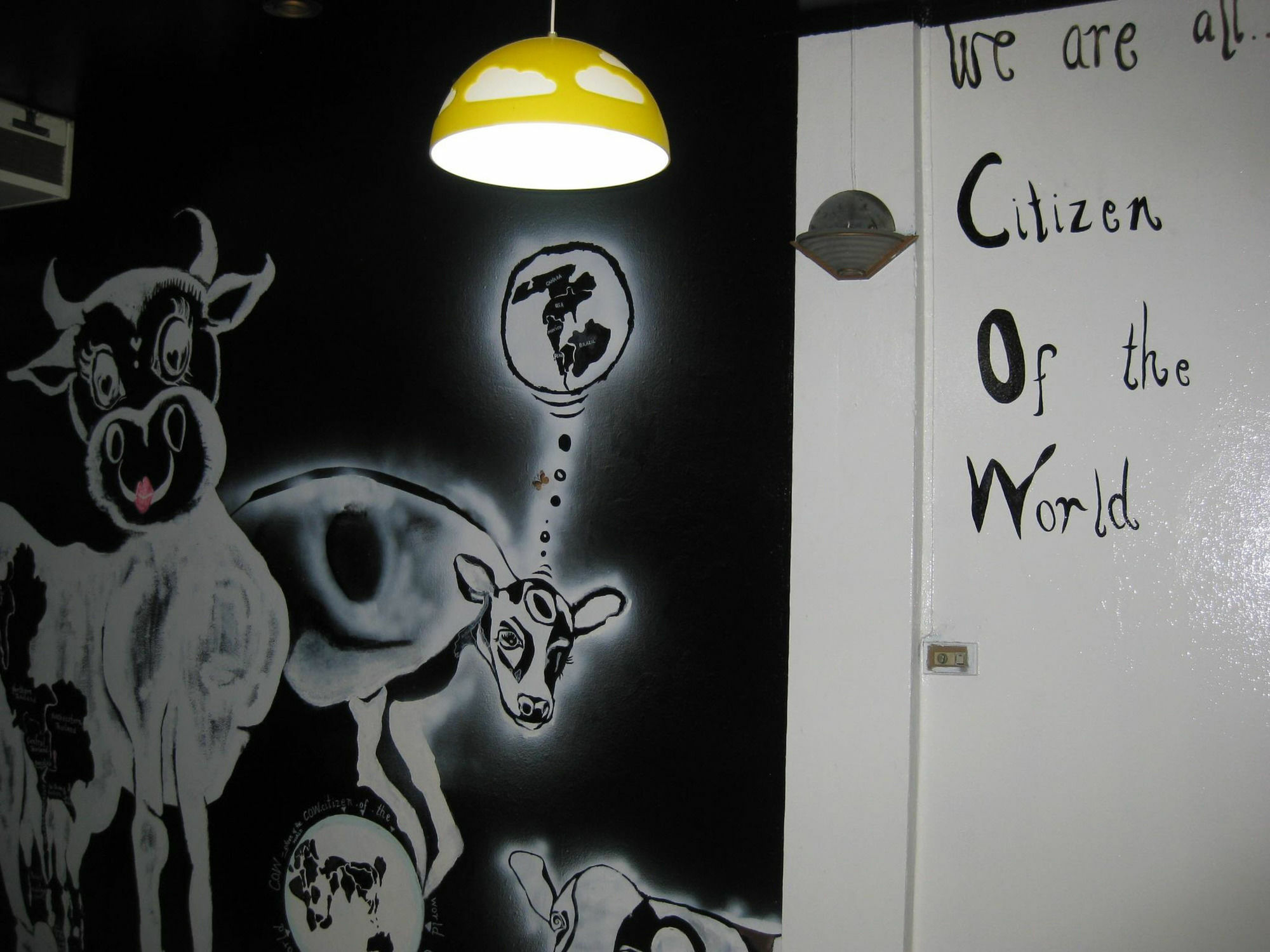 Mad Cow Hostel Bangkok Extérieur photo